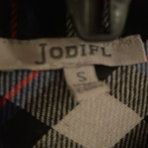 Jodifl, Flannel Top - Picture 2 of 2
